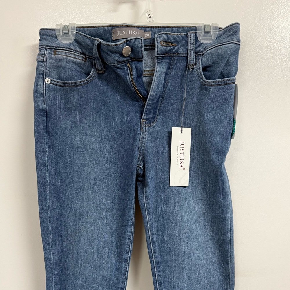 NWT Just USA Light-Mid Blue Skinny capri Jeans